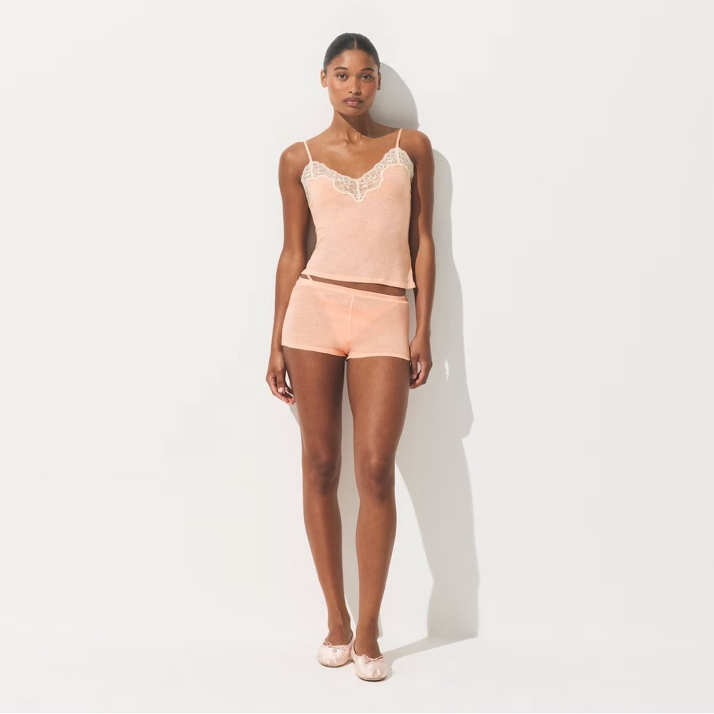 SKIMS NWT Sheer Cotton Lace Cami and Short Sleeve Set in Villa; Size M